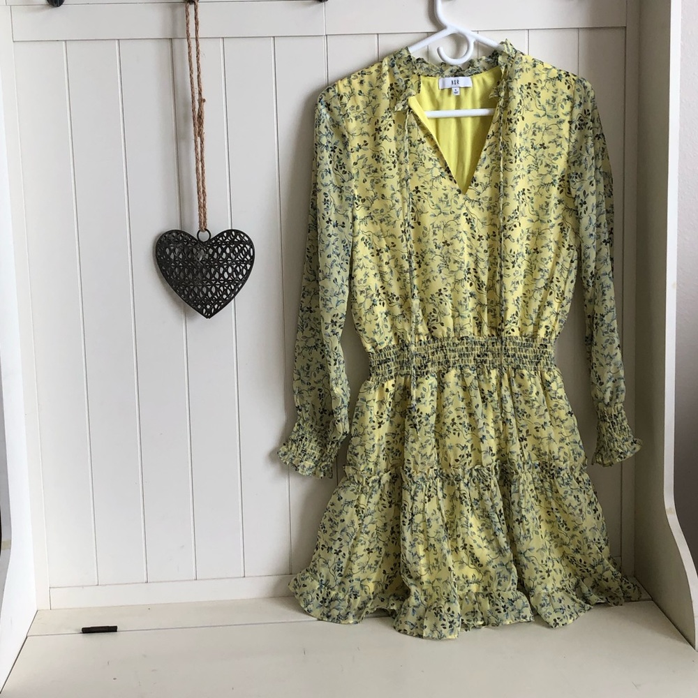 Emma floral print ruffle dress - Picture 2 of 5
